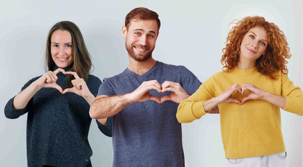 דרושות מטפלות לקשישים - הצטרפו לעמותת לב זהב